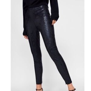 Zara Basic Collection Leggings in snakeskin print with zippers at ankles